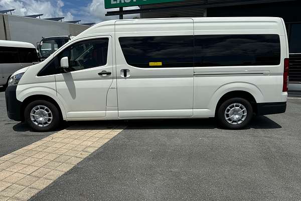 2022 Toyota Hiace Commuter GDH322R