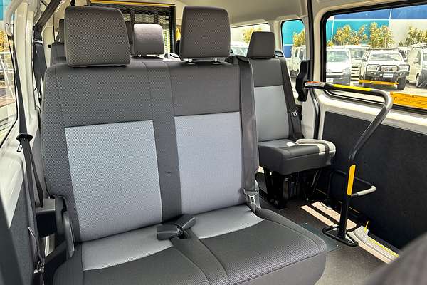 2022 Toyota Hiace Commuter GDH322R