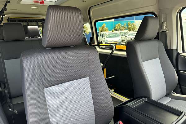2022 Toyota Hiace Commuter GDH322R