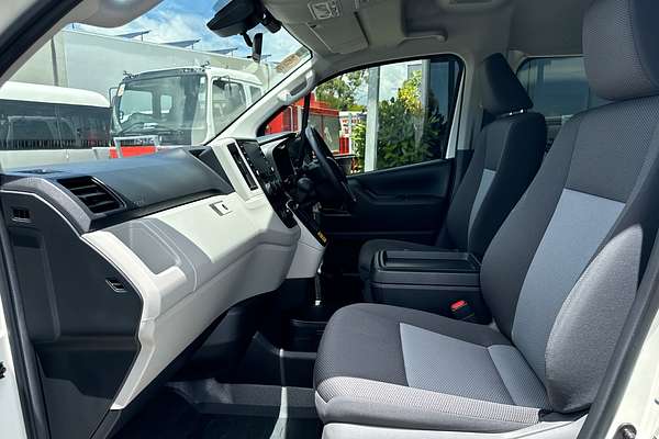 2022 Toyota Hiace Commuter GDH322R
