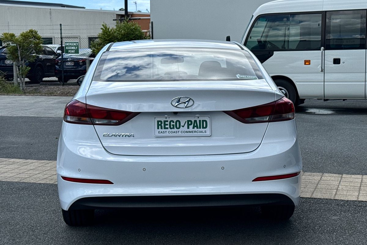 2017 Hyundai Elantra Active AD