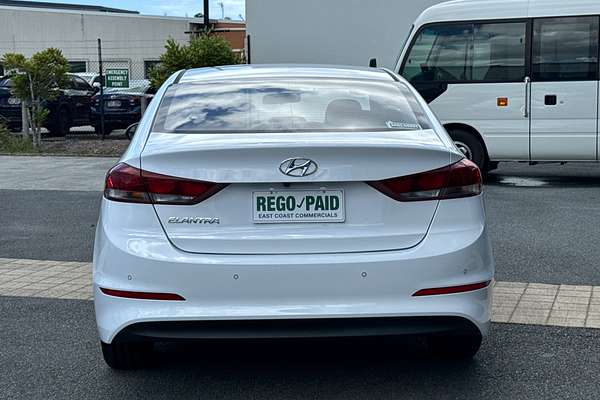 2017 Hyundai Elantra Active AD