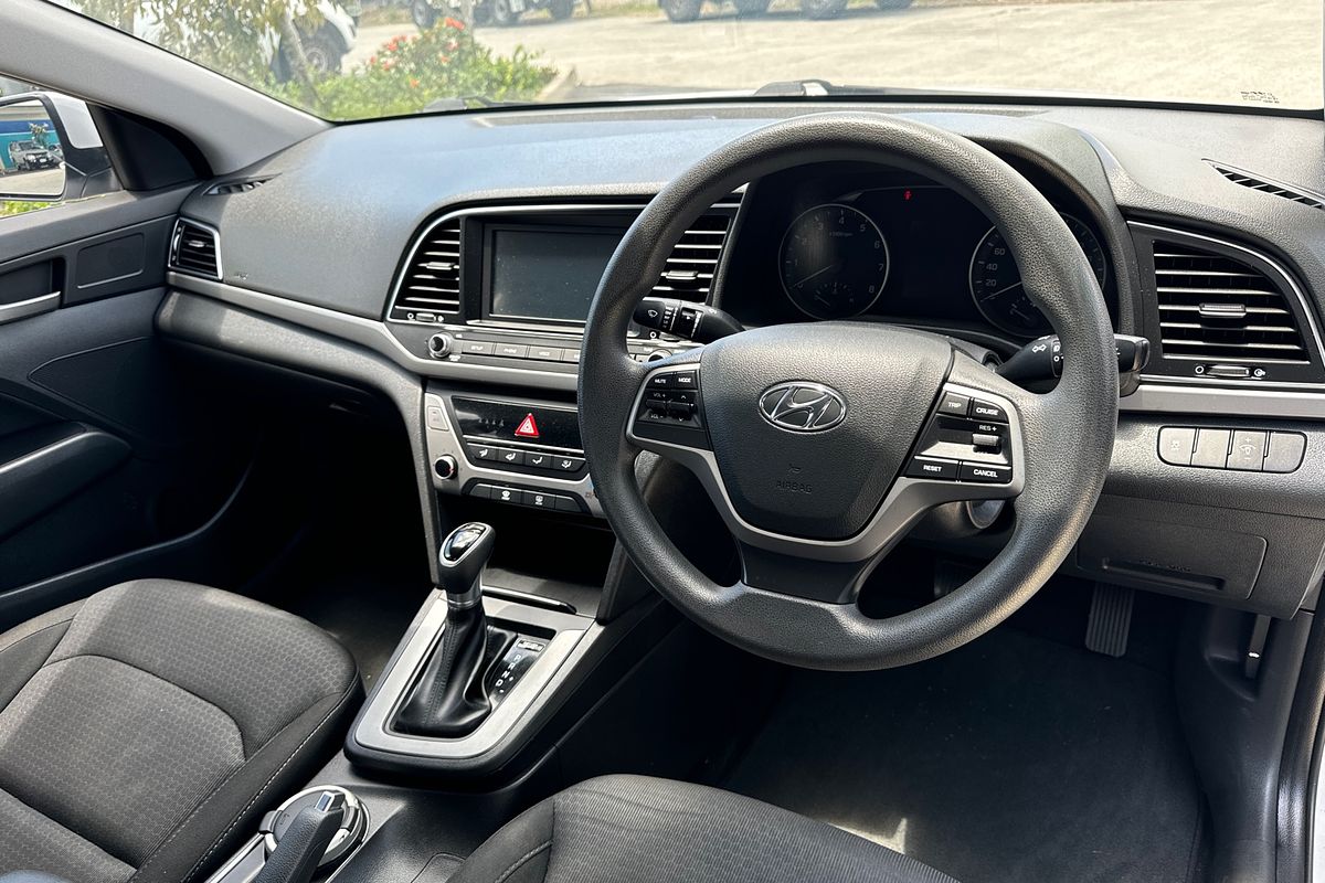2017 Hyundai Elantra Active AD