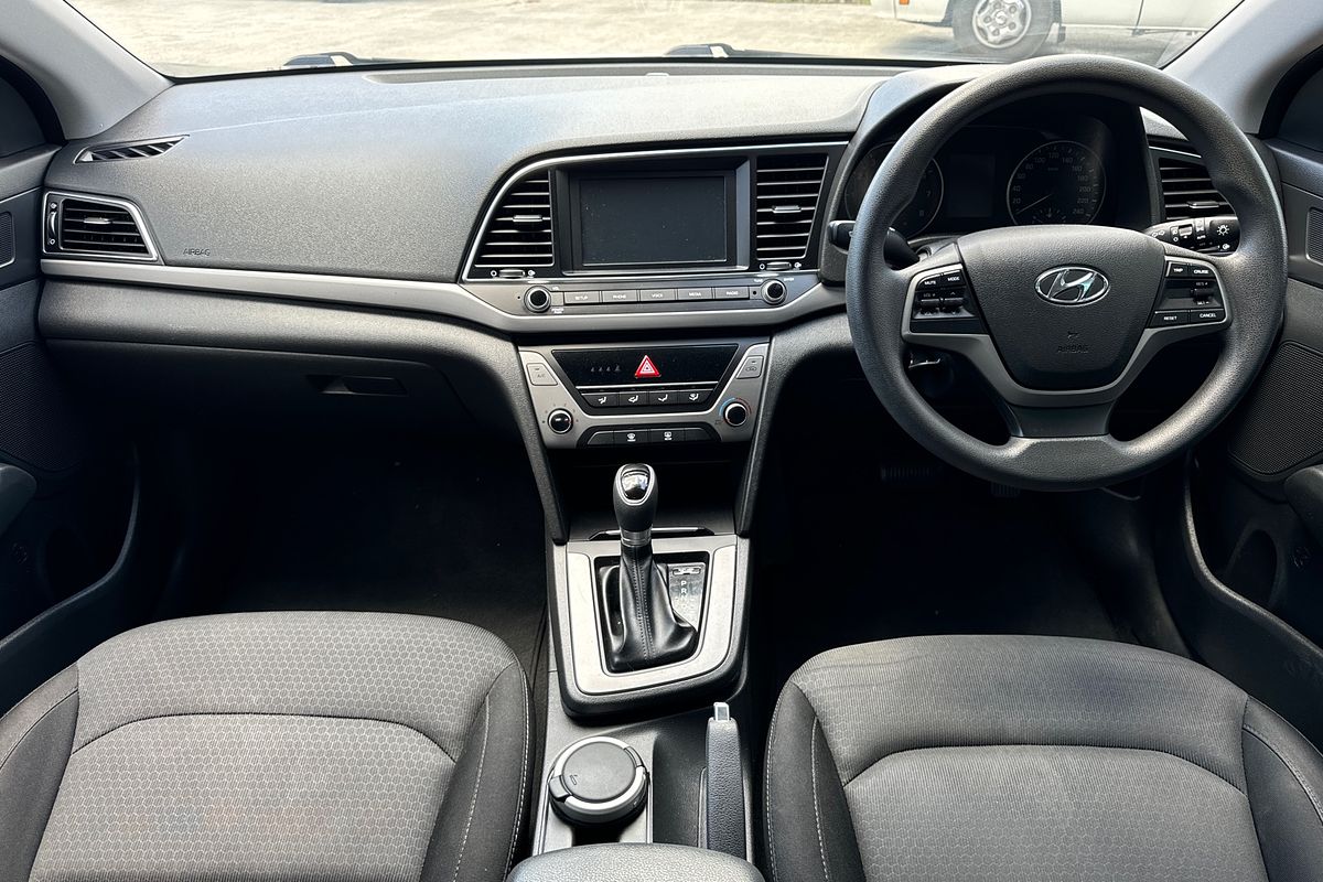 2017 Hyundai Elantra Active AD