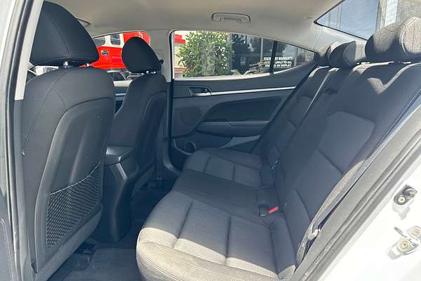 2017 Hyundai Elantra Active AD