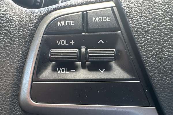 2017 Hyundai Elantra Active AD