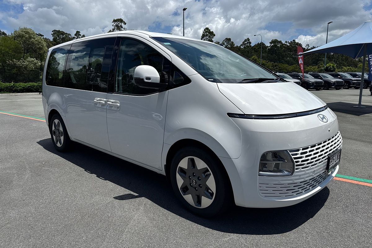 2024 Hyundai STARIA Highlander US4.V3