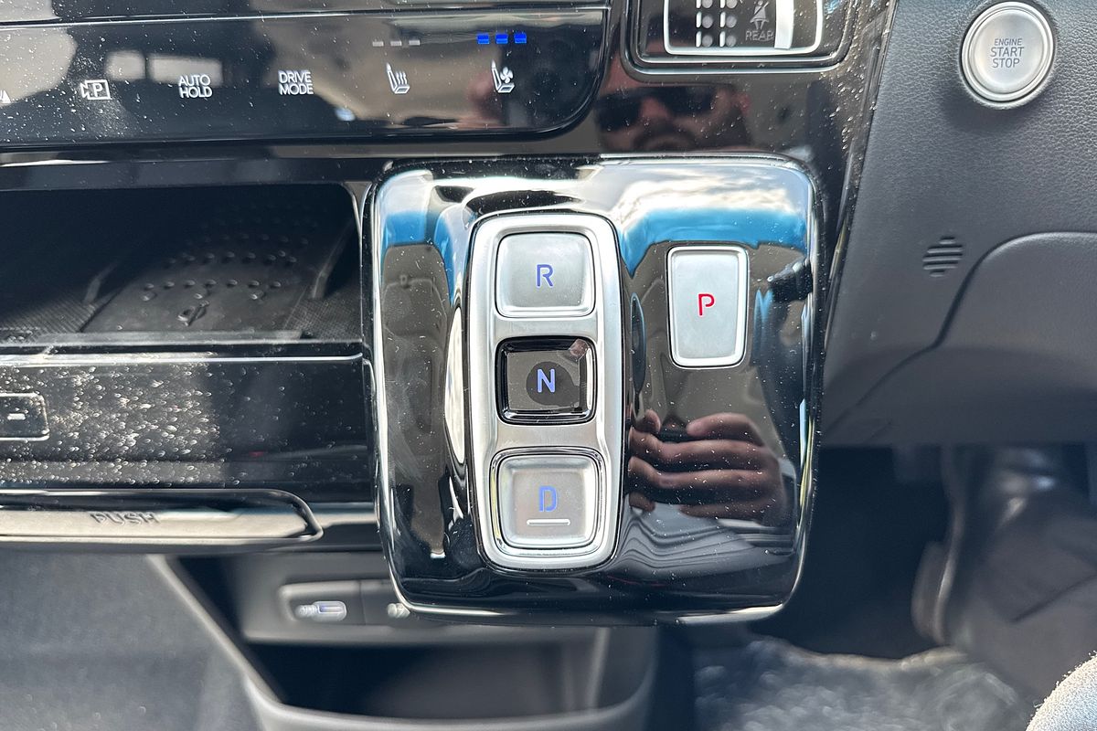 2024 Hyundai STARIA Highlander US4.V3