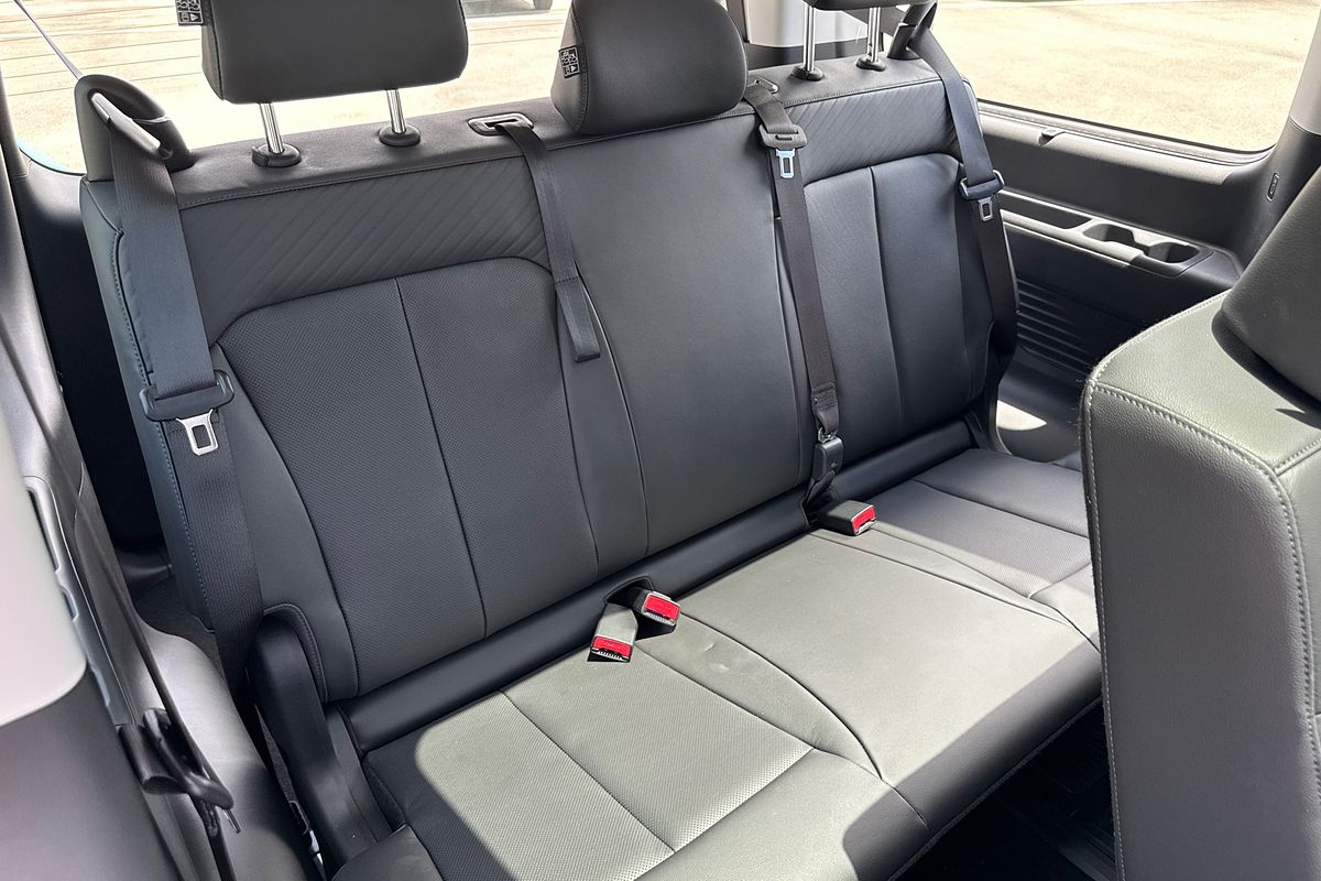 2024 Hyundai STARIA Highlander US4.V3
