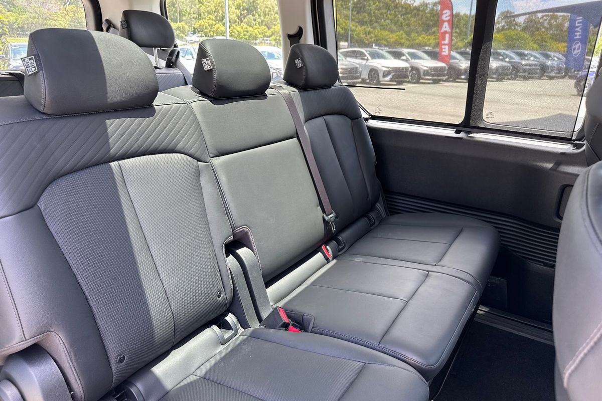 2024 Hyundai STARIA Highlander US4.V3