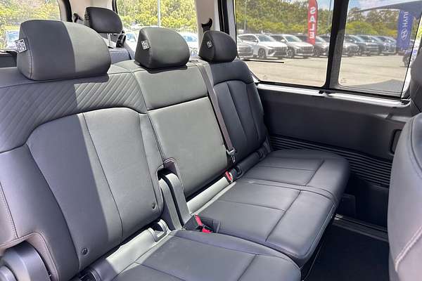 2024 Hyundai STARIA Highlander US4.V3