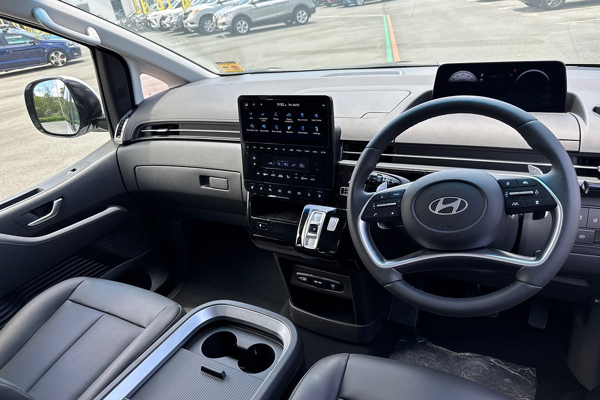 2024 Hyundai STARIA Highlander US4.V3