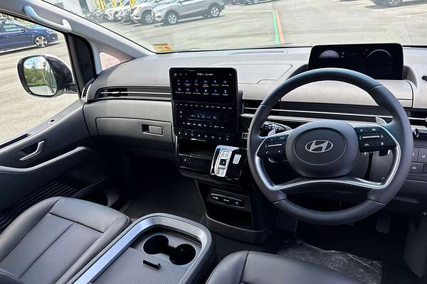 2024 Hyundai STARIA Highlander US4.V3