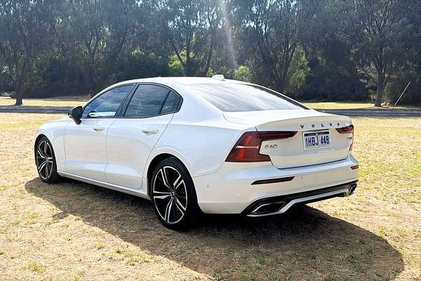 2020 Volvo S60 T5 R-Design