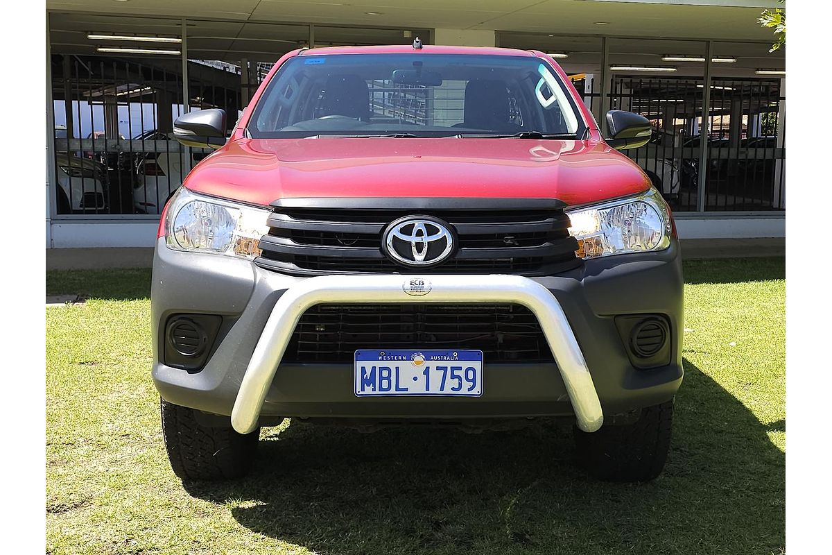 2017 Toyota Hilux Workmate GUN125R 4X4