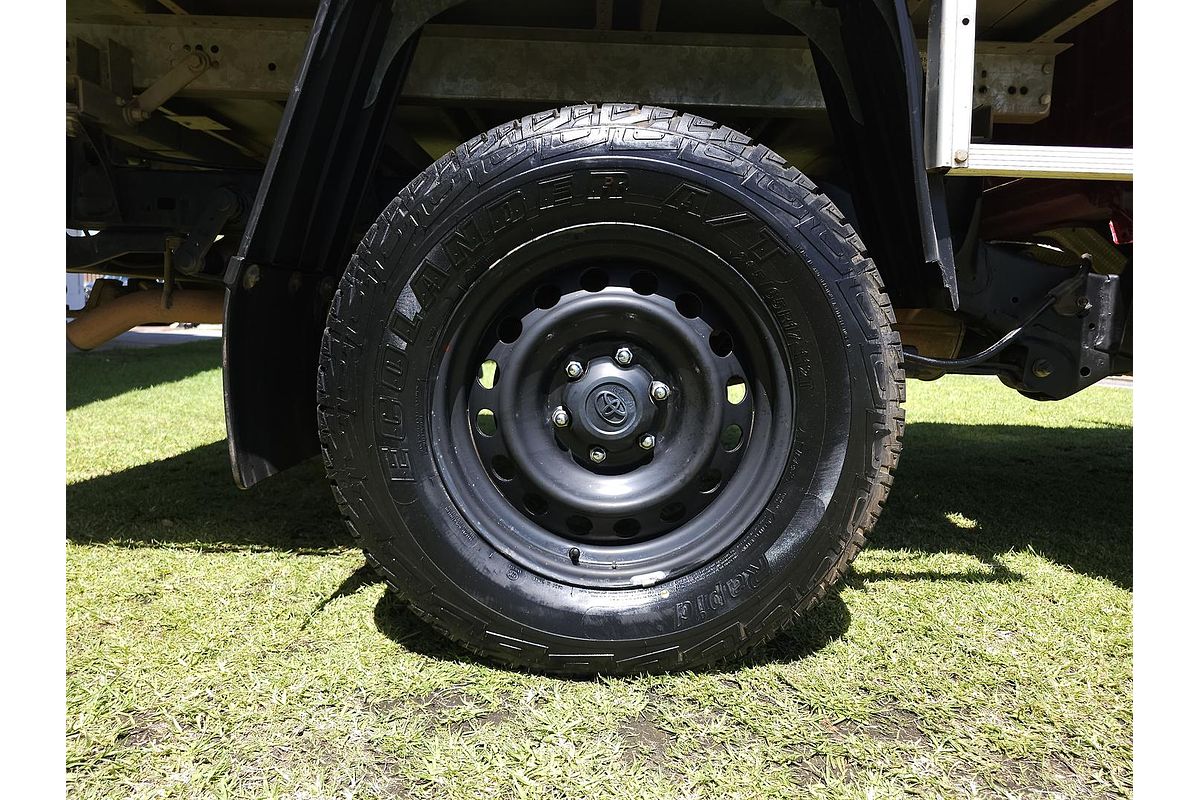 2017 Toyota Hilux Workmate GUN125R 4X4