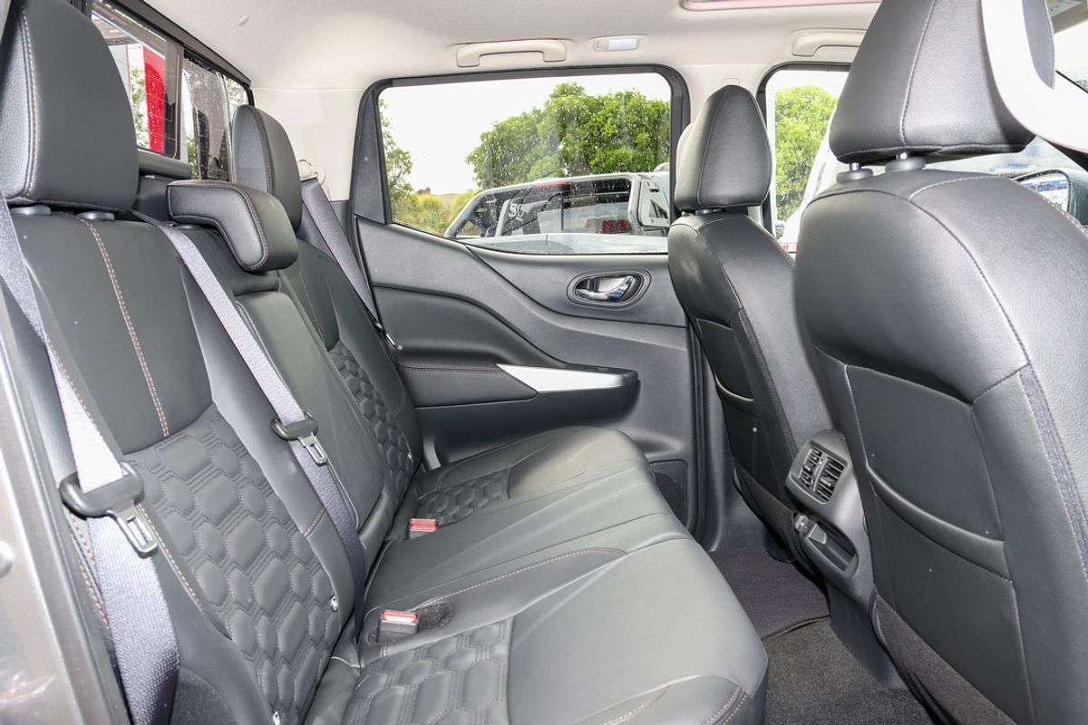 2024 Nissan Navara ST-X D23 4X4