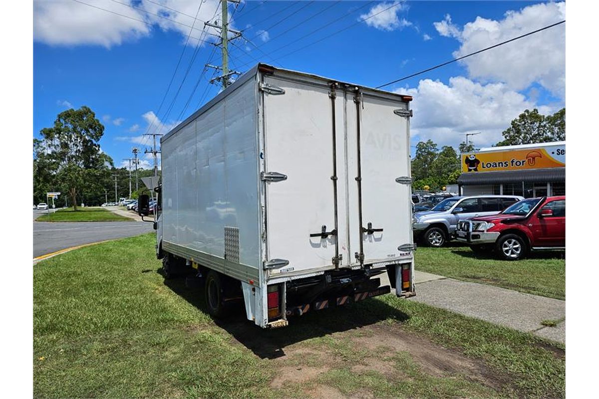 2014 Isuzu N Series NPR 200/275 4x2
