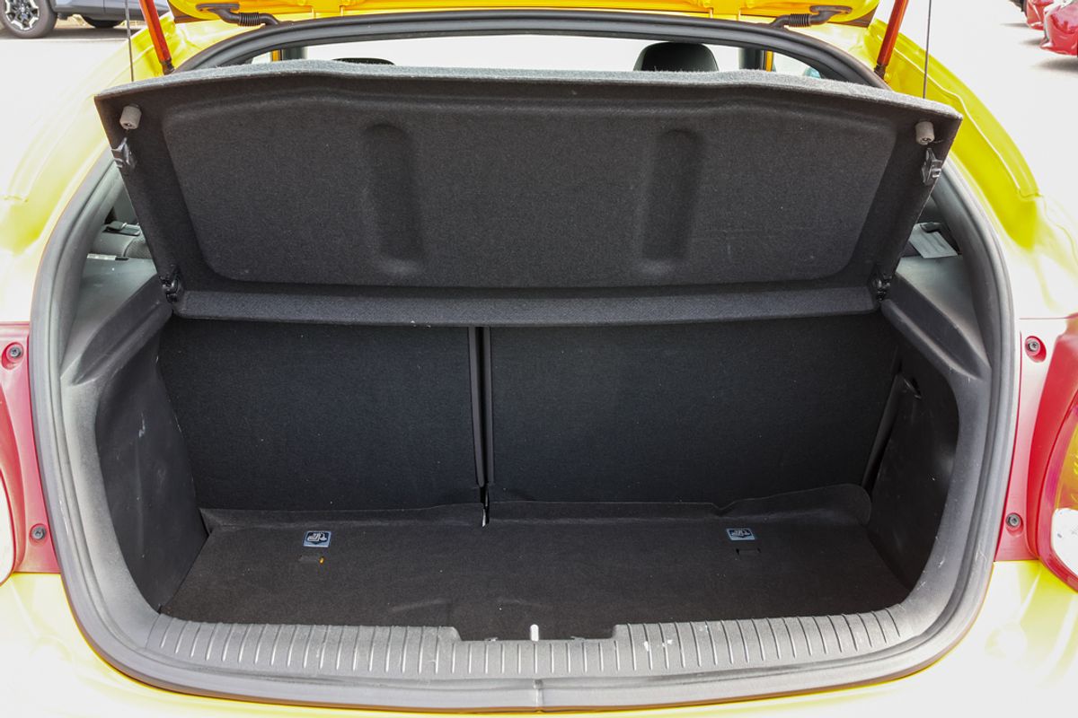 2015 Hyundai Veloster SR Turbo FS4 Series II