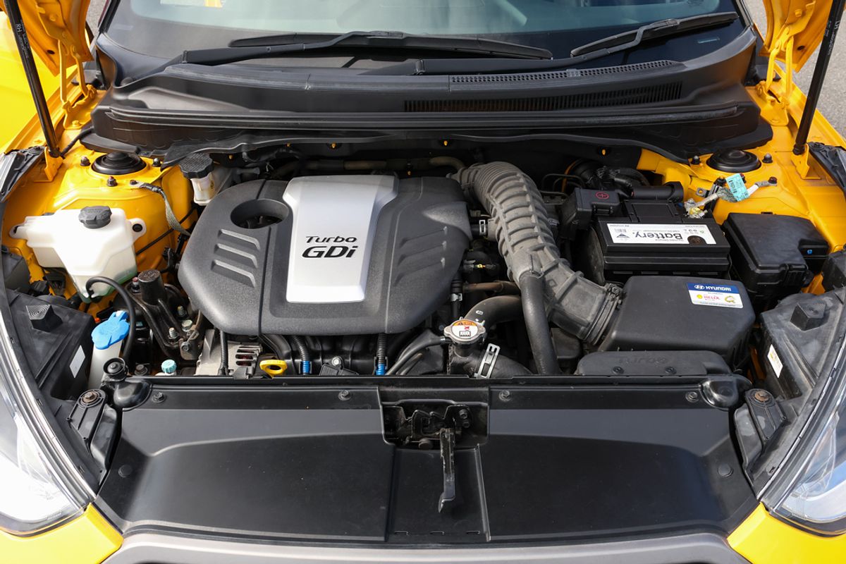 2015 Hyundai Veloster SR Turbo FS4 Series II