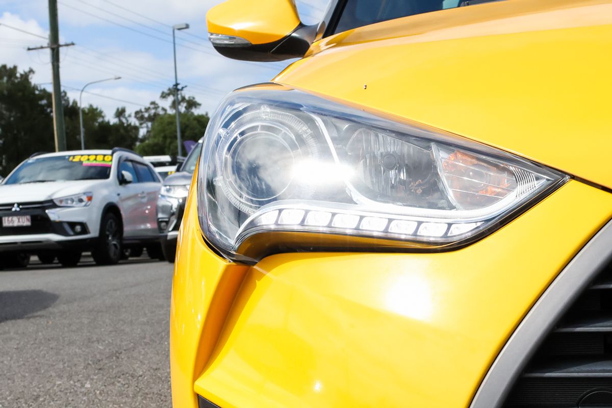 2015 Hyundai Veloster SR Turbo FS4 Series II
