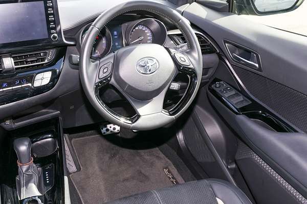 2022 Toyota C-HR GR Sport ZYX10R