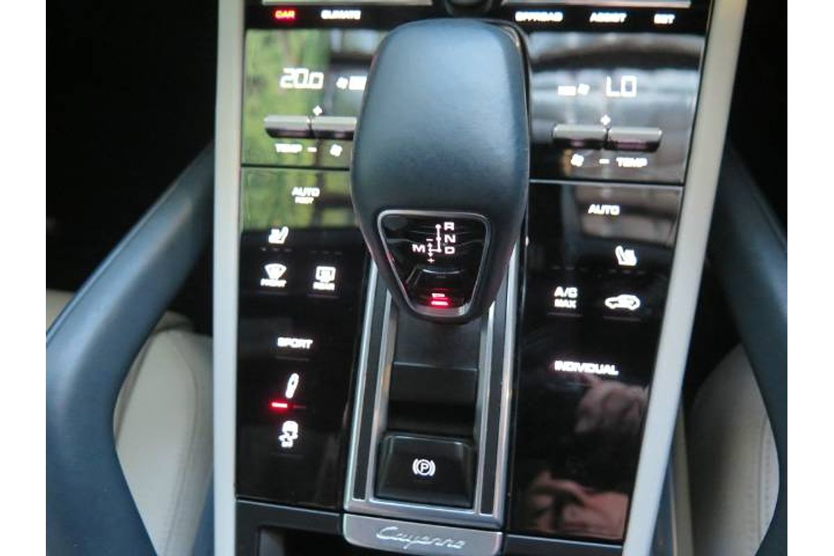 2019 Porsche CAYENNE S 9YA