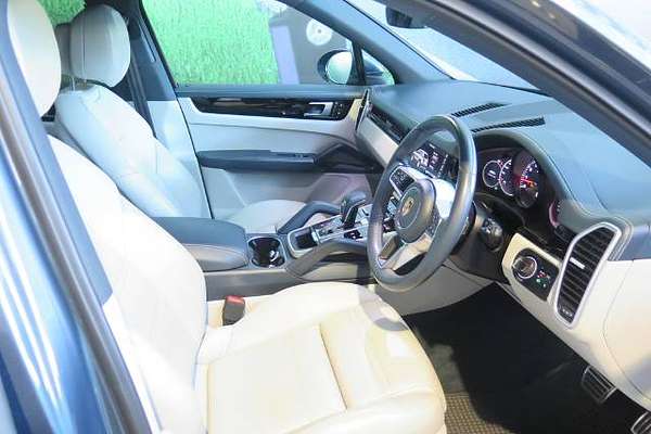 2019 Porsche CAYENNE S 9YA