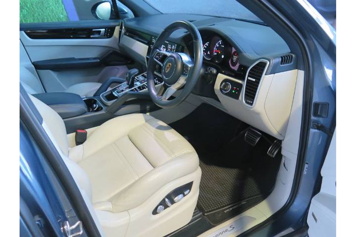 2019 Porsche CAYENNE S 9YA