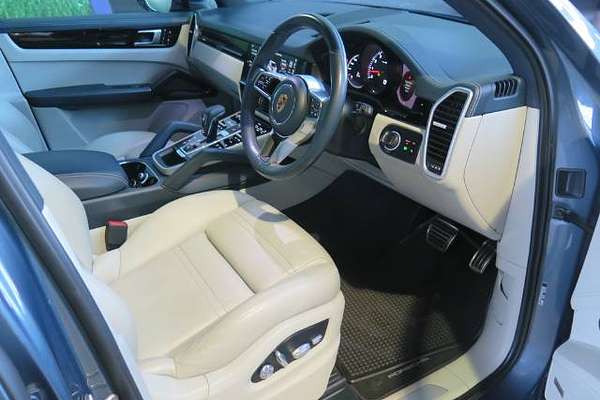 2019 Porsche CAYENNE S 9YA
