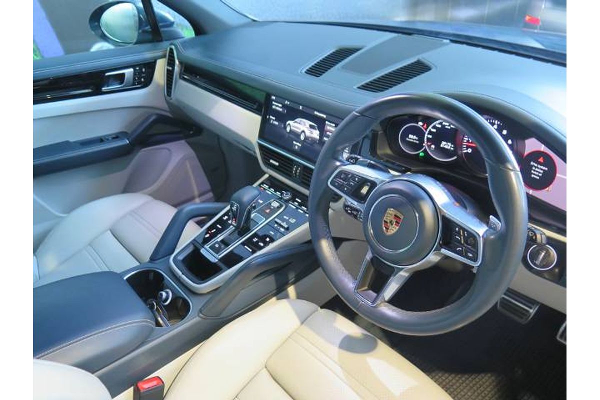 2019 Porsche CAYENNE S 9YA