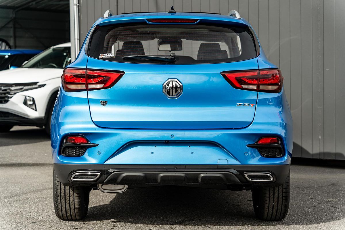 2024 MG ZST Essence