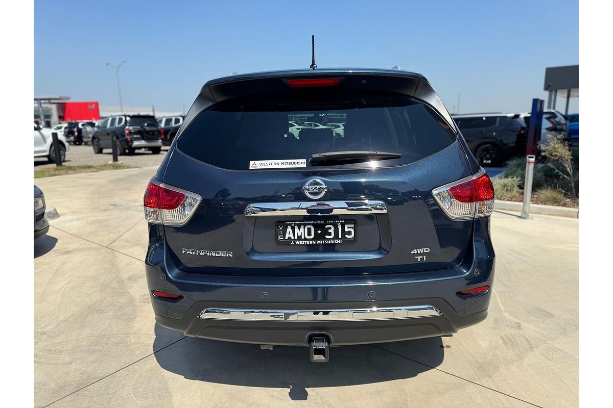 2016 Nissan Pathfinder Ti R52