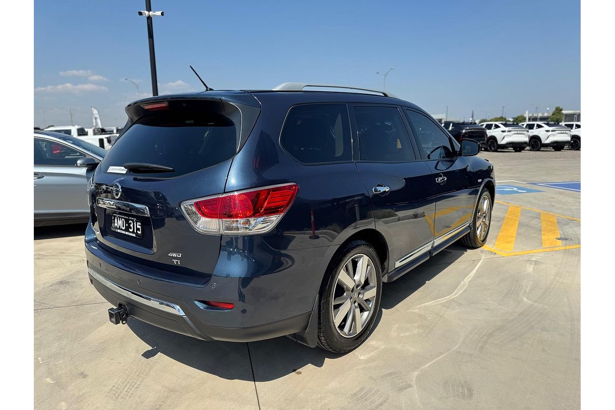2016 Nissan Pathfinder Ti R52