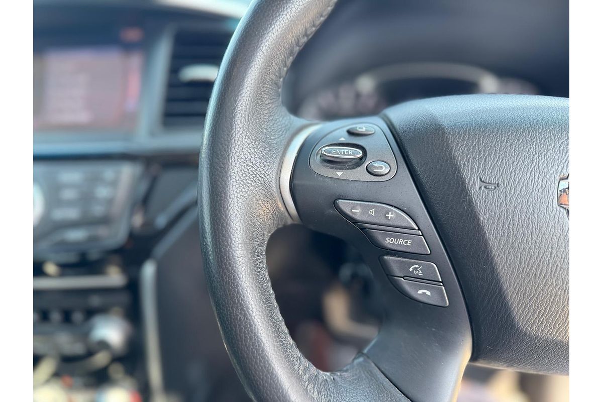 2016 Nissan Pathfinder Ti R52