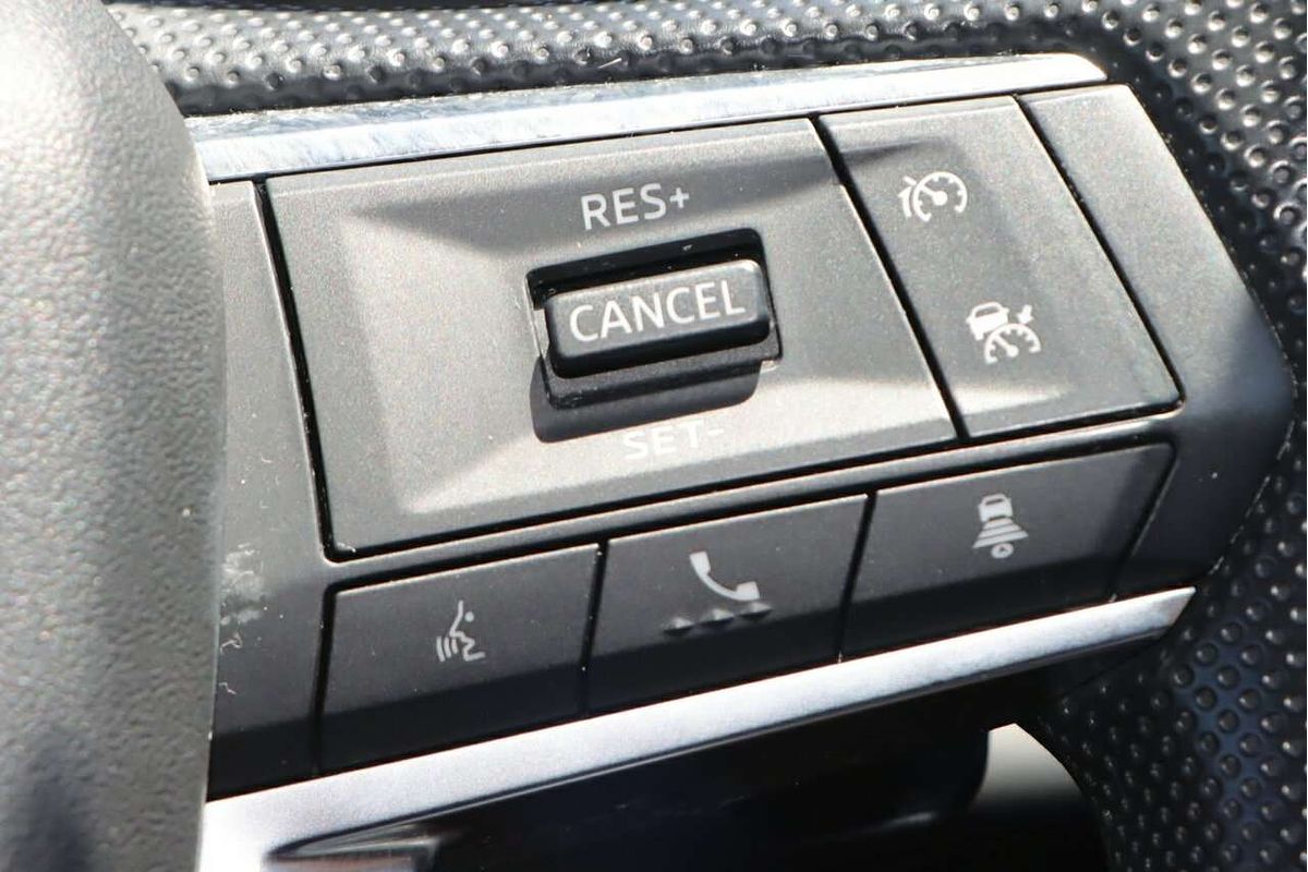 2023 Mitsubishi Outlander ES ZM