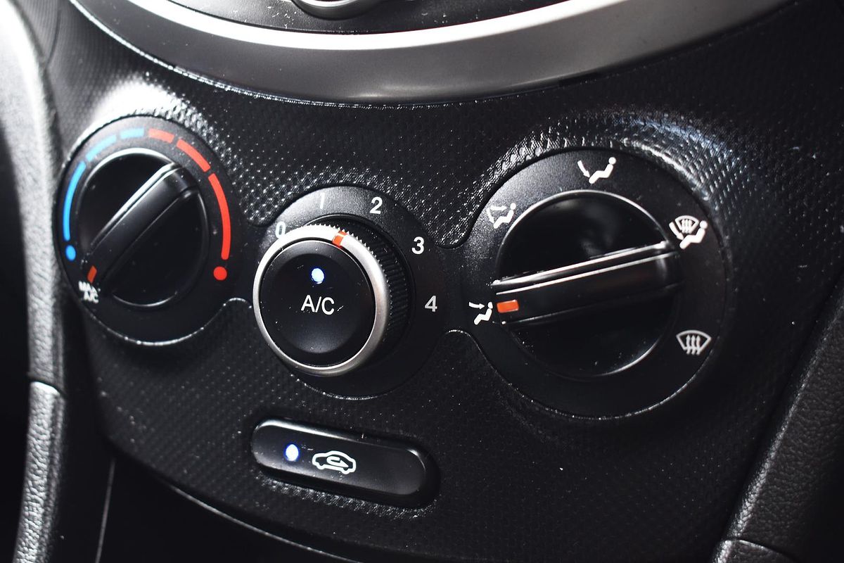 2018 Hyundai Accent Sport RB6