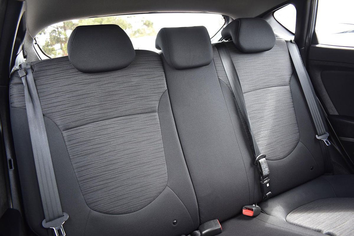 2018 Hyundai Accent Sport RB6
