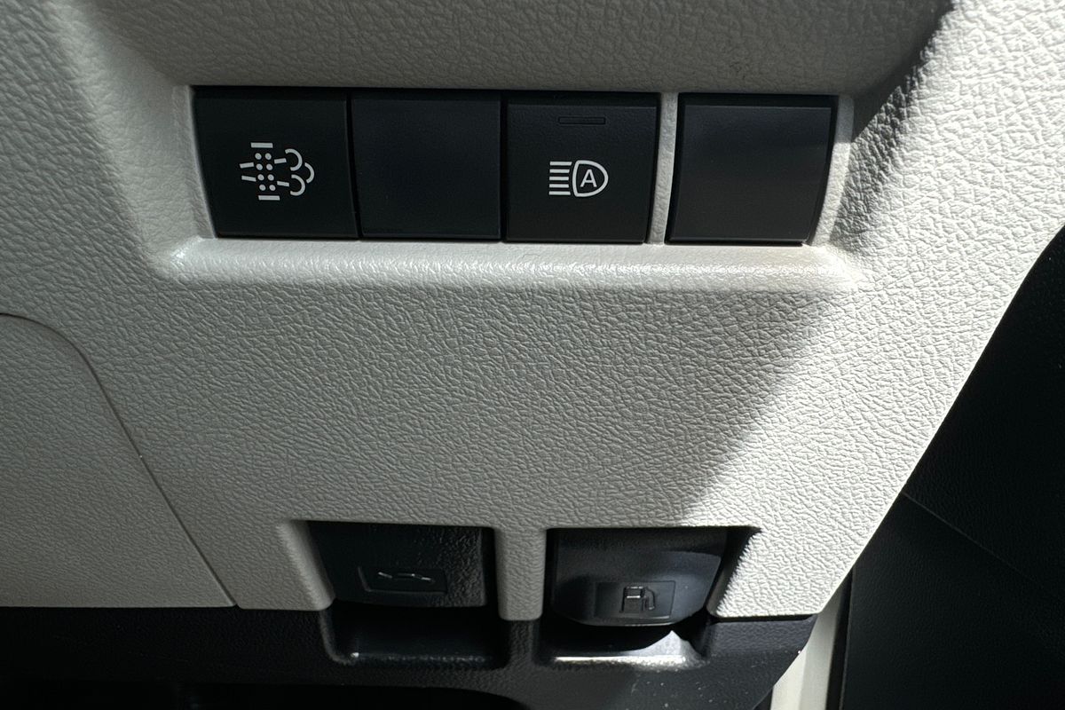 2019 Toyota Hiace GDH300R LWB