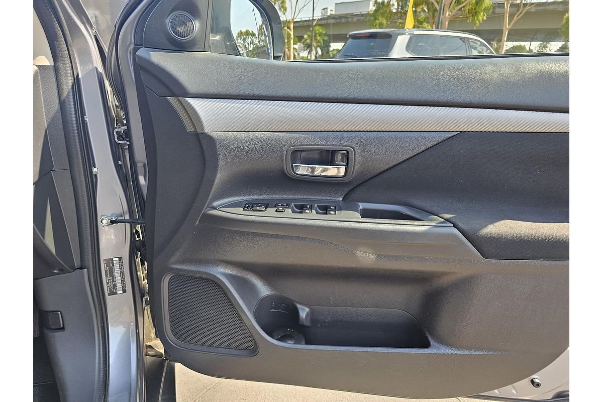 2016 Mitsubishi Outlander LS ZK