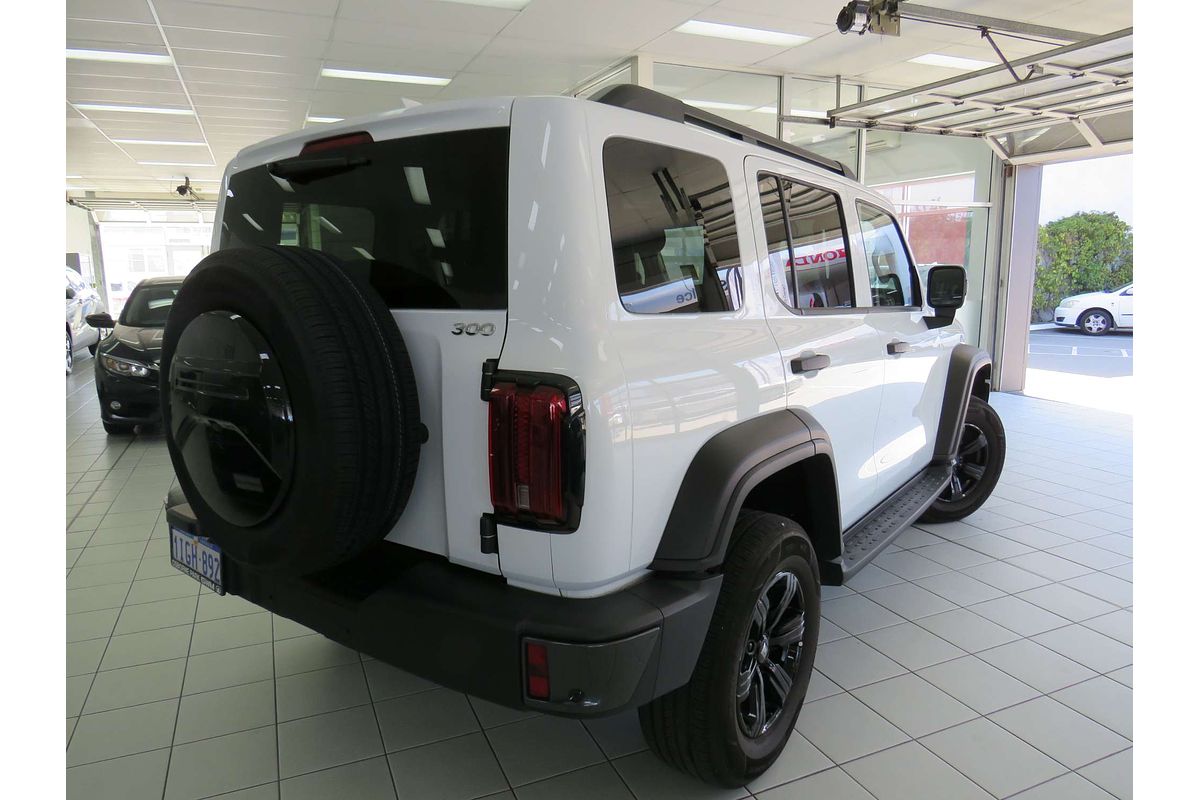 2023 GWM Tank 300 Lux P01