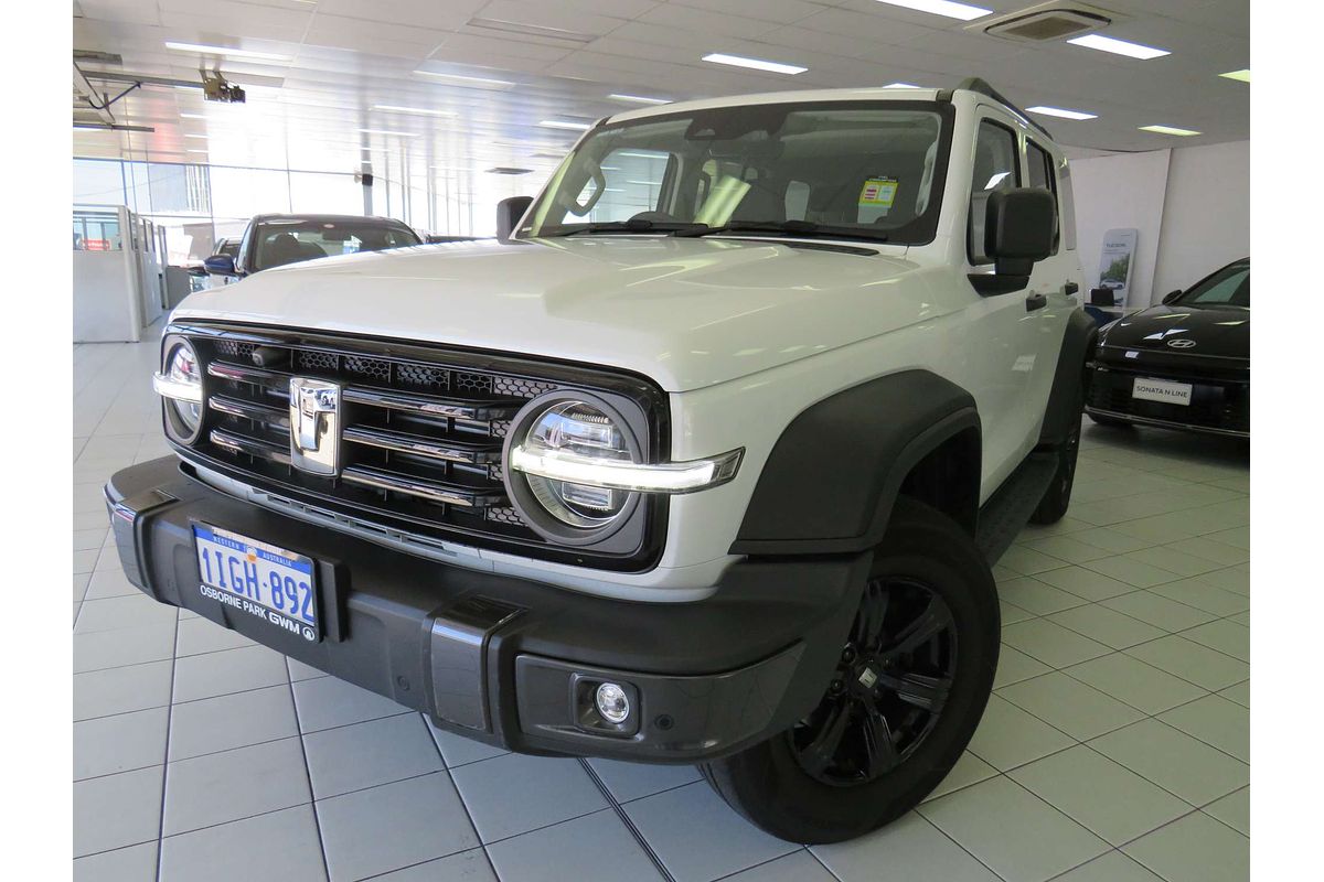 2023 GWM Tank 300 Lux P01