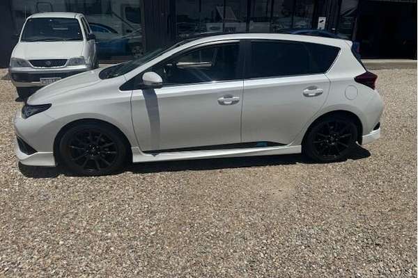 2017 Toyota Corolla ZR ZRE182R MY17