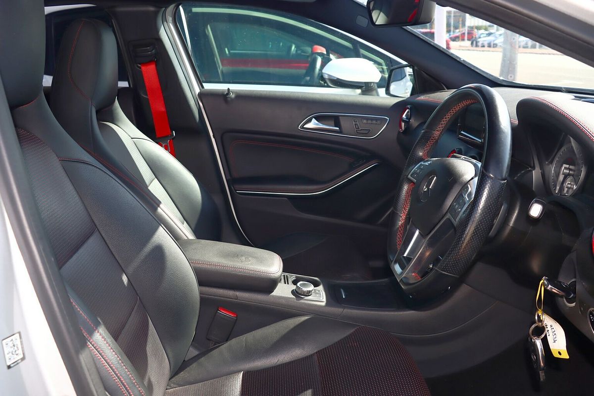 2013 Mercedes-Benz A-Class A250 Sport W176