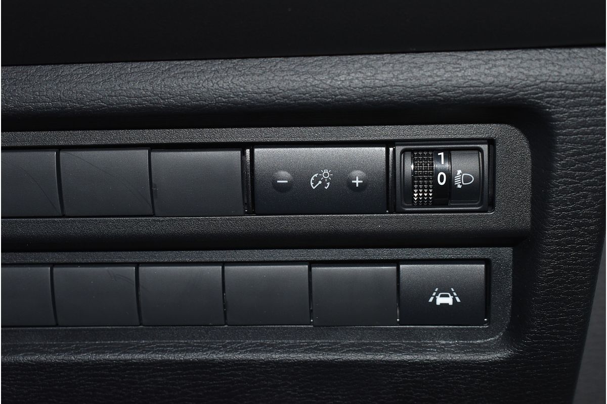 2024 Mitsubishi Outlander LS ZM
