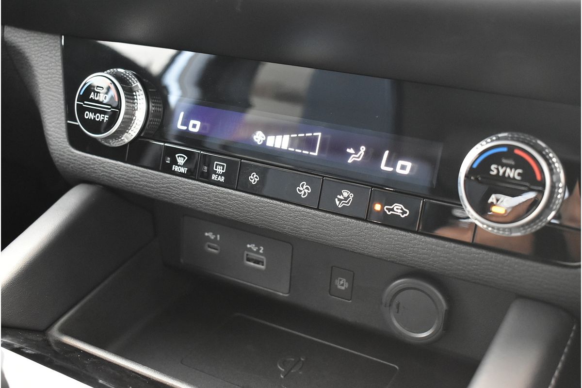 2024 Mitsubishi Outlander LS ZM