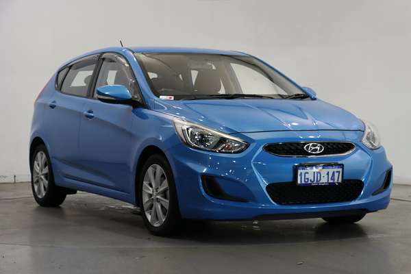 2017 Hyundai Accent Sport RB6