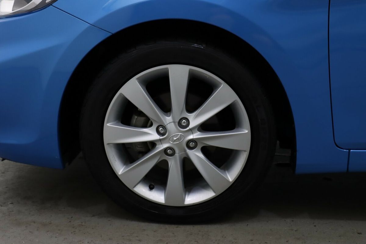 2017 Hyundai Accent Sport RB6