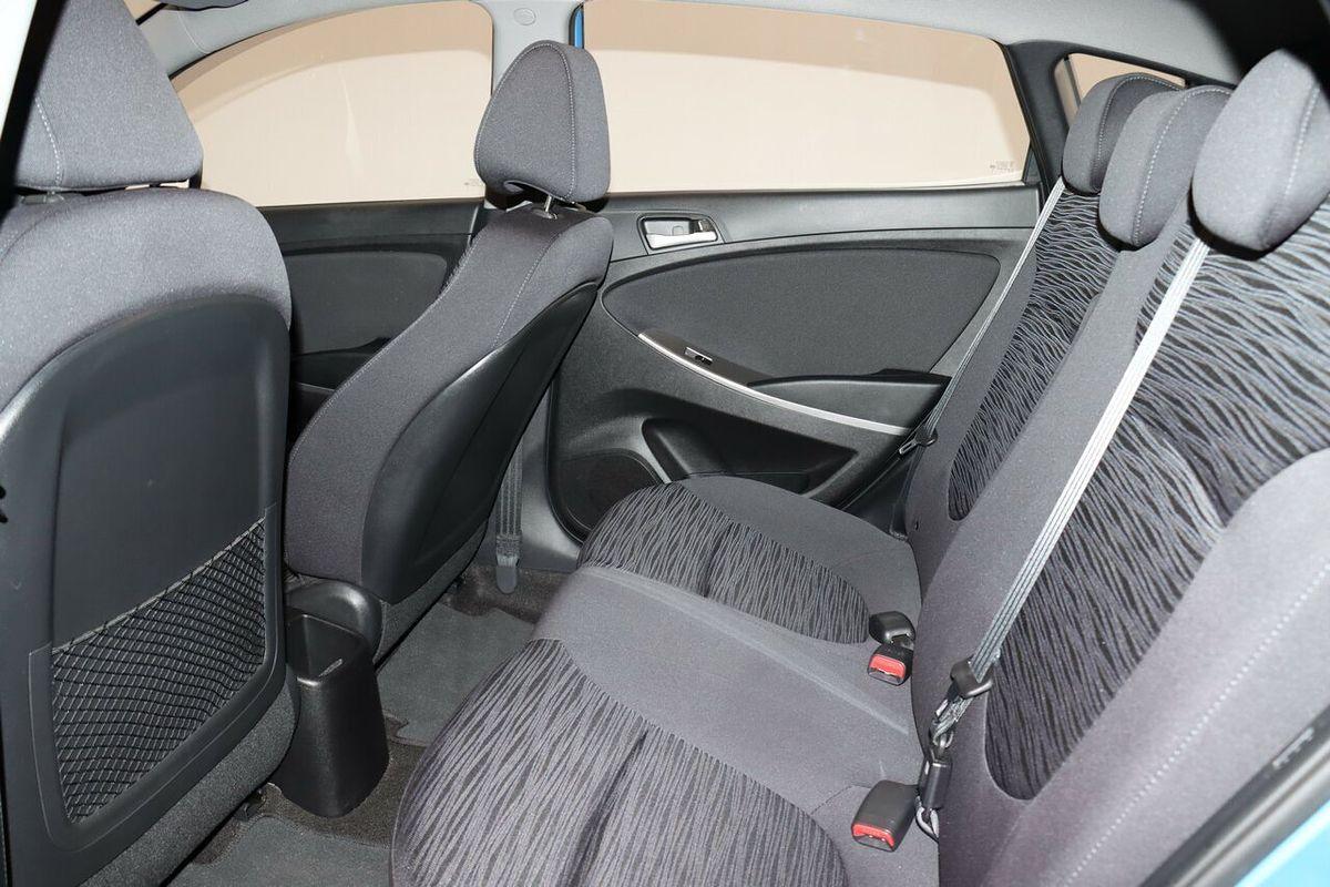 2017 Hyundai Accent Sport RB6