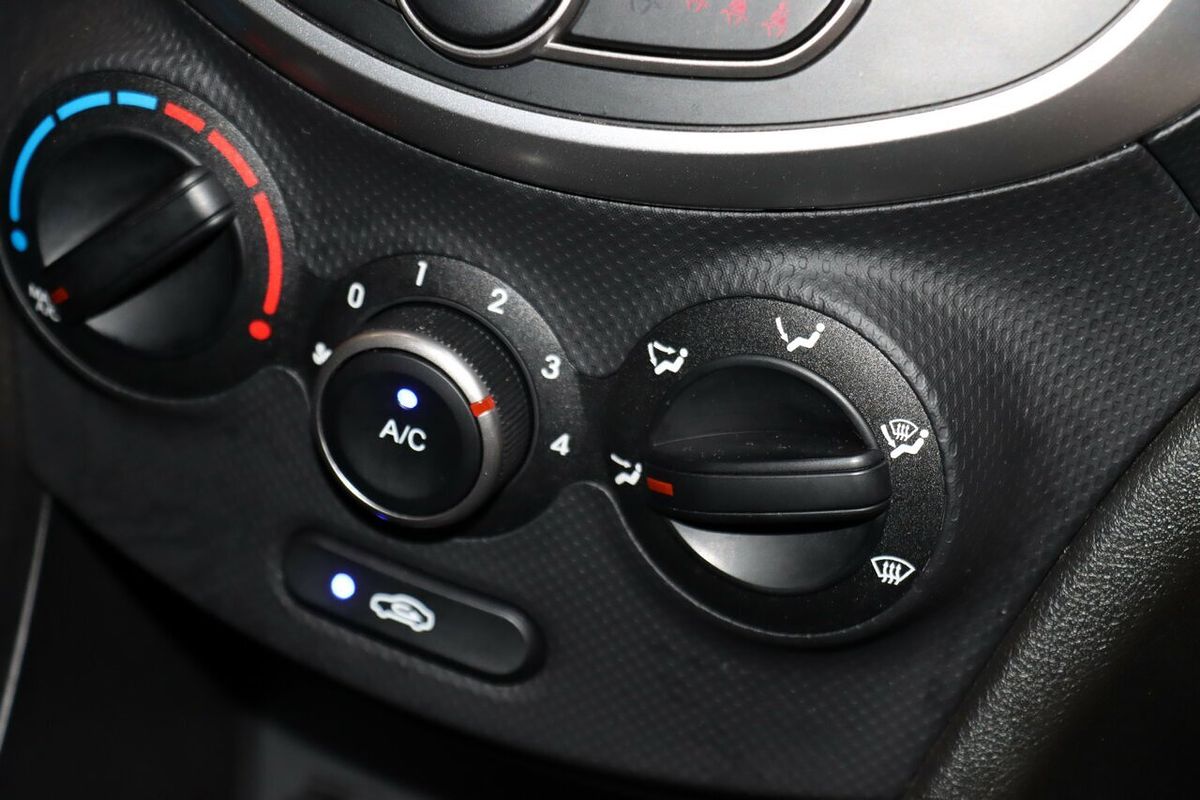 2017 Hyundai Accent Sport RB6